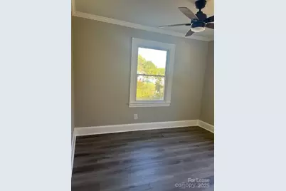 702 Woods Drive, Statesville, NC 28677 - Photo 9
