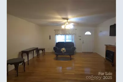 101 Whispering Pines Drive, Marion, NC 28752 - Photo 7