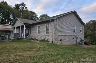 101 Whispering Pines Dr, Marion, NC 28752 - Photo 3