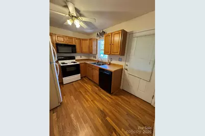 101 Whispering Pines Drive, Marion, NC 28752 - Photo 11