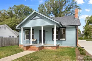 304 W Gay St, Lancaster, SC 29720 - Photo 1