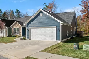 133 Marianne Dr, Hendersonville, NC 28739 - Photo 3