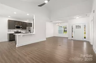 133 Marianne Dr, Hendersonville, NC 28739 - Photo 17