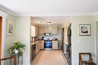 501 Fairway Drive, Hendersonville, NC 28739 - Photo 11