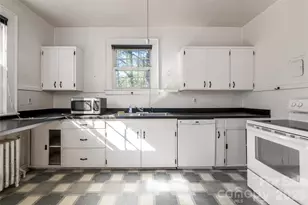 325 Vanderbilt Rd, Asheville, NC 28803 - Photo 15