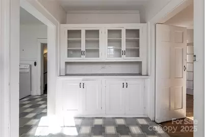 325 Vanderbilt Road, Asheville, NC 28803 - Photo 17