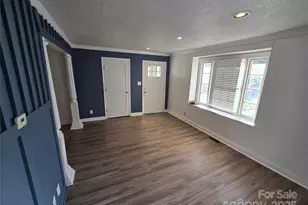 1900 Double Oaks Rd, Charlotte, NC 28206 - Photo 3