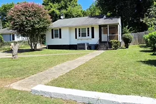 1900 Double Oaks Rd, Charlotte, NC 28206 - Photo 1