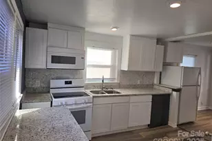 1900 Double Oaks Rd, Charlotte, NC 28206 - Photo 7