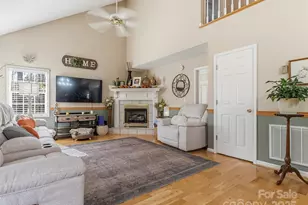 3128 N Primrose Dr, Hendersonville, NC 28792 - Photo 5