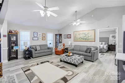 710 E Mills Drive, Landis, NC 28088 - Photo 3