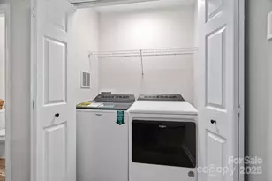 5415 Kimmerly Woods Dr, Charlotte, NC 28215 - Photo 9