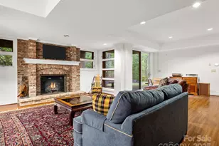 1360 Skunk Hollow Rd, Campobello, SC 29322 - Photo 11