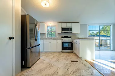 2918 23rd Avenue NE, Hickory, NC 28601 - Photo 9