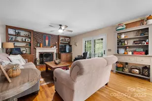 302 Redwood Pl, Lenoir, NC 28645 - Photo 13