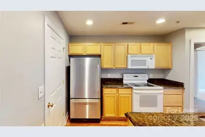 718 W Trade Street #809, Charlotte, NC 28202 - Photo 5