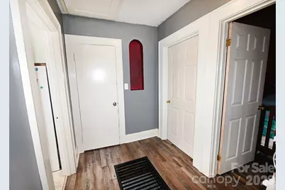 614 S Ashe Avenue, Newton, NC 28658 - Photo 17