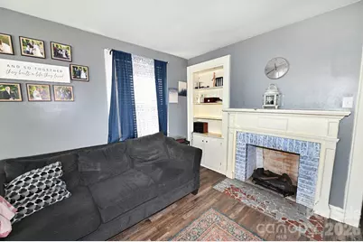 614 S Ashe Avenue, Newton, NC 28658 - Photo 5