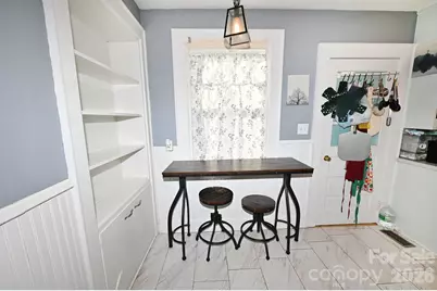 614 S Ashe Avenue, Newton, NC 28658 - Photo 11