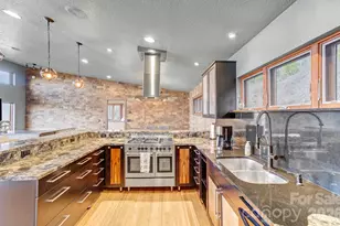 128 Leisure Mountain Rd, Asheville, NC 28804 - Photo 5