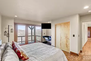 128 Leisure Mountain Rd, Asheville, NC 28804 - Photo 31