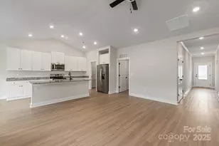 4016 Bolo Dr, Charlotte, NC 28215 - Photo 3