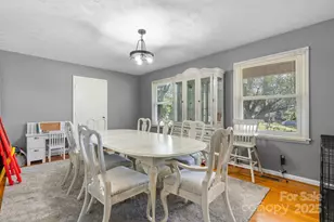 2596 Sweetbriar Cir, Lenoir, NC 28645 - Photo 13