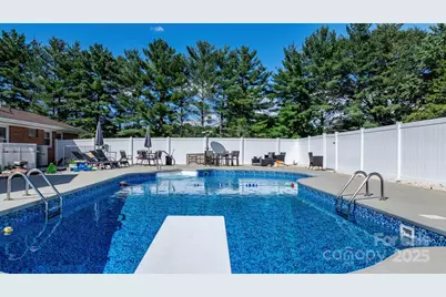 2596 Sweetbriar Circle, Lenoir, NC 28645 - Photo 33