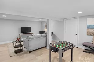 7 Kent Pl, Asheville, NC 28804 - Photo 29