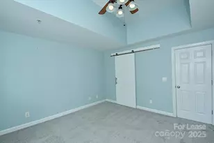 4939 S Hill View Dr, Charlotte, NC 28210 - Photo 9