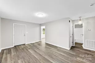 216 E Alabama Ave, Bessemer City, NC 28016 - Photo 9