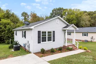 216 E Alabama Ave, Bessemer City, NC 28016 - Photo 3