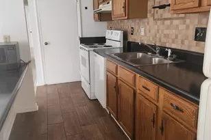 9511-A Shannon Green Dr, Charlotte, NC 28213 - Photo 5