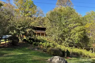 408 Dora Ln, Bakersville, NC 28705 - Photo 5