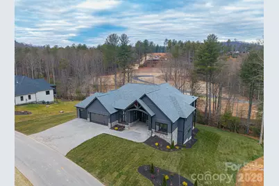 132 Sunridge Avenue, Etowah, NC 28742 - Photo 3