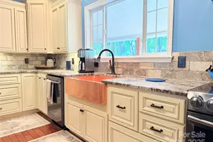 904 Troy Mill Rd, Hamptonville, NC 27020 - Photo 17