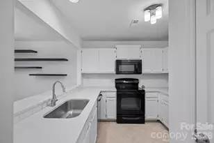 3302 Selwyn Farms Ln, Charlotte, NC 28209 - Photo 11