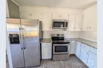 102 Central Avenue, Bessemer City, NC 28016 - Photo 9