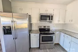 102 Central Ave, Bessemer City, NC 28016 - Photo 9