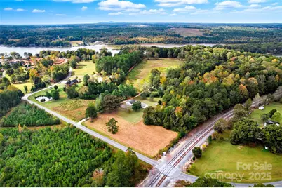 1116 W Lewis Ferry Road, Statesville, NC 28677 - Photo 35