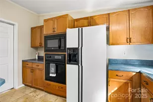 1116 W Lewis Ferry Rd, Statesville, NC 28677 - Photo 13