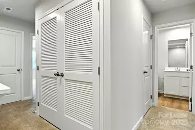 1525 39th Avenue Loop NE, Hickory, NC 28601 - Photo 17