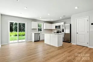 1525 39th Ave Loop NE, Hickory, NC 28601 - Photo 3