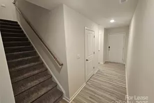 4125 Lurelin Ln, Charlotte, NC 28262 - Photo 5