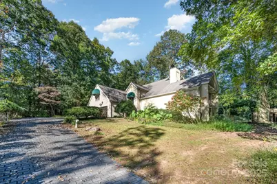 2116 8th Street Drive NW, Hickory, NC 28601 - Photo 3