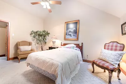 2116 8th Street Drive NW, Hickory, NC 28601 - Photo 29