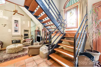 2116 8th Street Drive NW, Hickory, NC 28601 - Photo 5