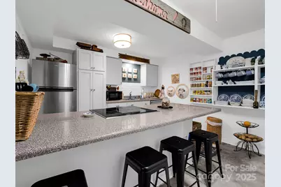 305 Grady Avenue, Tryon, NC 28782 - Photo 11