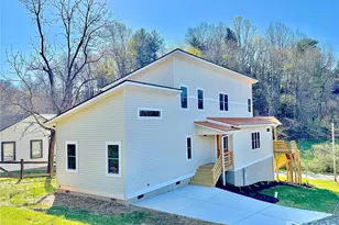 21 Ponder St, Mars Hill, NC 28754 - Photo 3