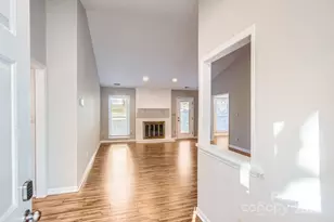 7201 Canyon Dr, Charlotte, NC 28262 - Photo 3